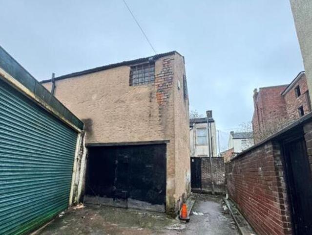 House for sale in Calderstones