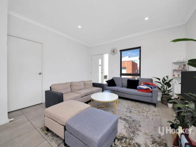 Townhouse for rent in Camerons Creek, Victoria