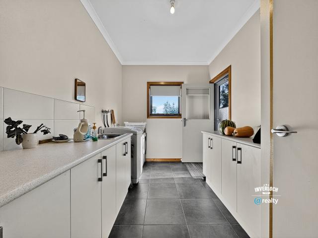 Cottage for sale in Tarwin Lower, Victoria