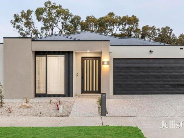 House for sale in Leopold, Victoria