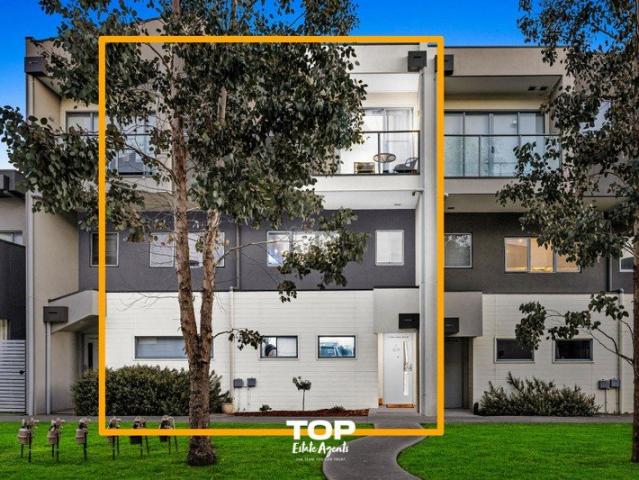 Townhouse for sale in Camerons Creek, Victoria