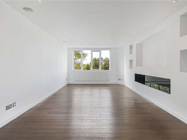 Apartment for rent in St. John's Wood, Isle Of Man