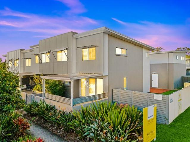Townhouse for sale in Toombul, Queensland