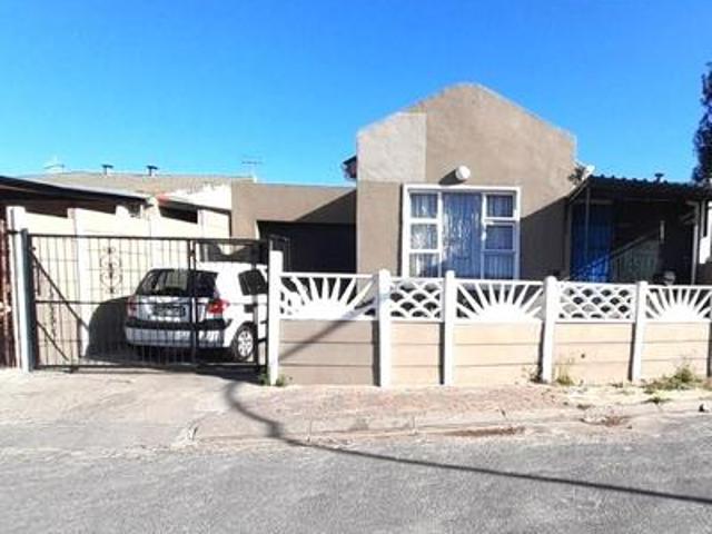 House for sale in Atlantis, Western Cape