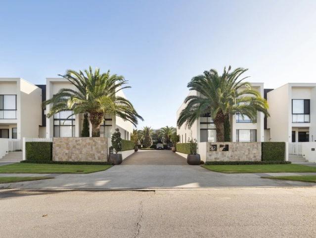 Townhouse for sale in Hendra, Greater Brisbane