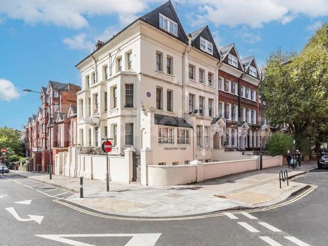 Apartment for rent in South Hampstead, Greater London