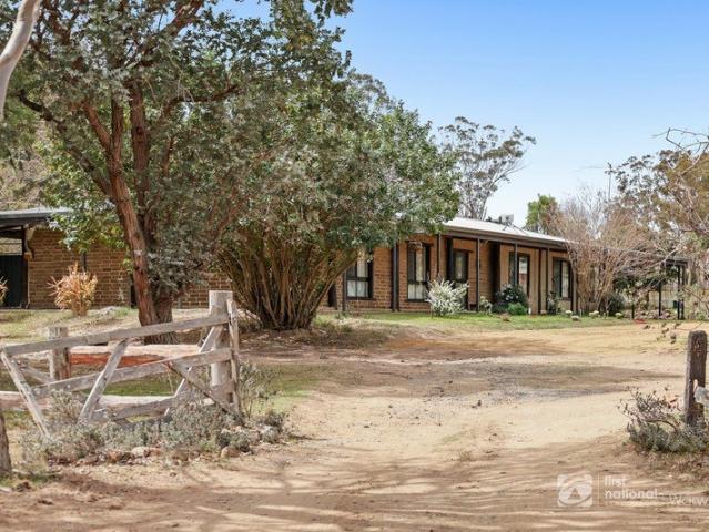 Cottage for sale in Rosenthal Heights, Queensland