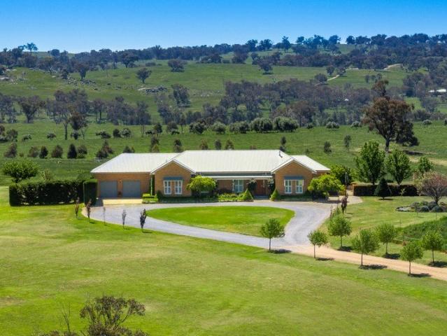 Cottage for sale in Bletchington, Orange