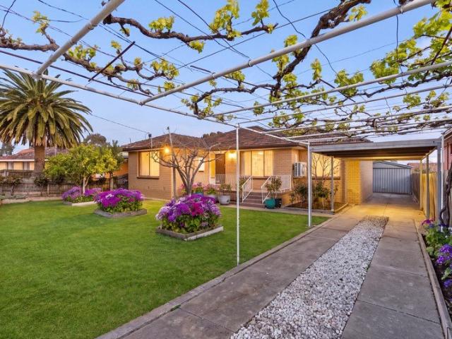 House for sale in Sunshine North, Melbourne