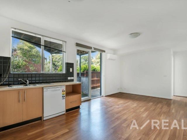 Townhouse for rent in Camerons Creek, Victoria
