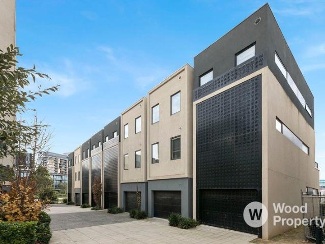 Townhouse for sale in Camerons Creek, Victoria