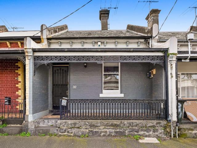House for rent in Carlton North