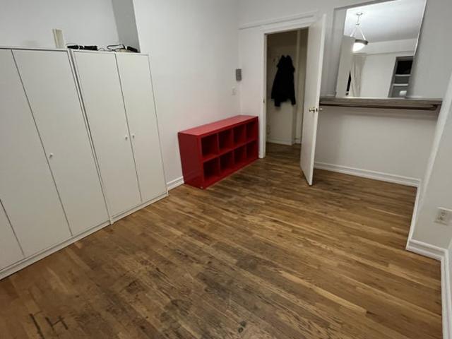 Room for rent in Arverne, New York