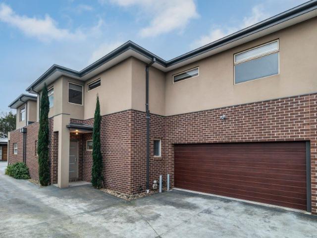 Townhouse for rent in Camerons Creek, Victoria