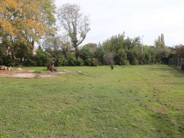 Terrain vente à Jonzac, Saint-genis-de-saintonge