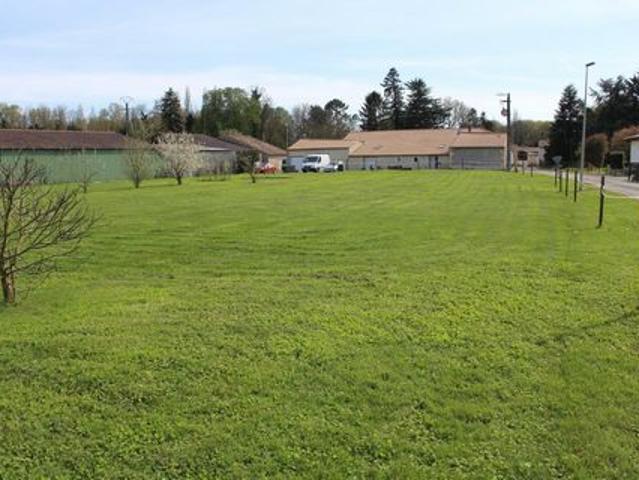 Terrain vente à France métropolitaine, Saint-genis-de-saintonge