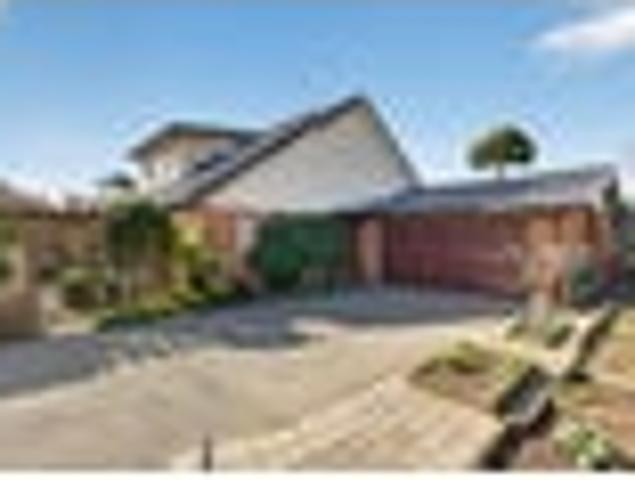 House for sale in Chaslands, Canterbury