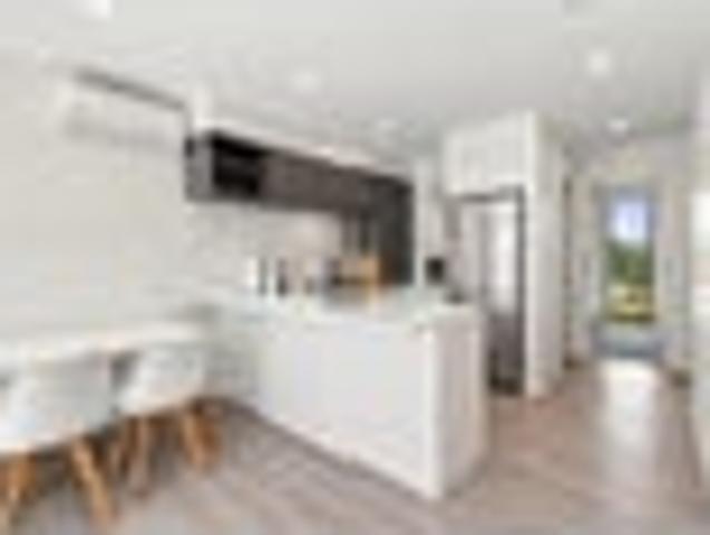 Townhouse for sale in Arataki, Bayfair