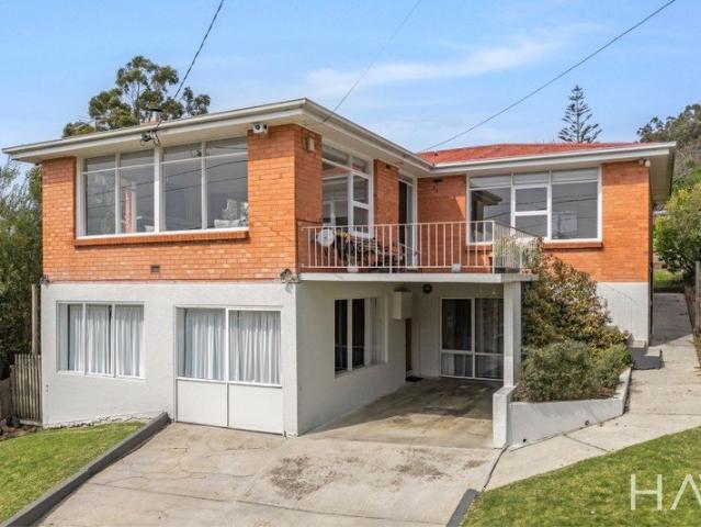House for sale in Glen Dhu, Launceston