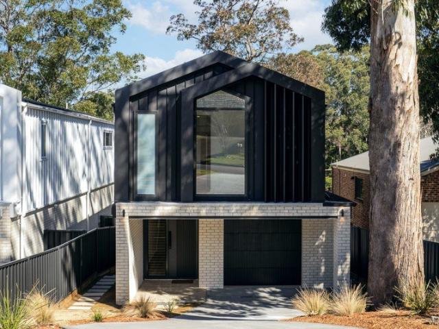 House for sale in Mollymook Beach, New South Wales