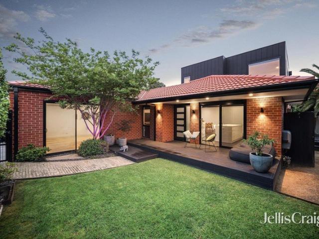 Townhouse for sale in Edithvale, Melbourne