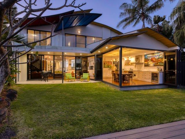 House for sale in Broadbeach Waters, Gold Coast City