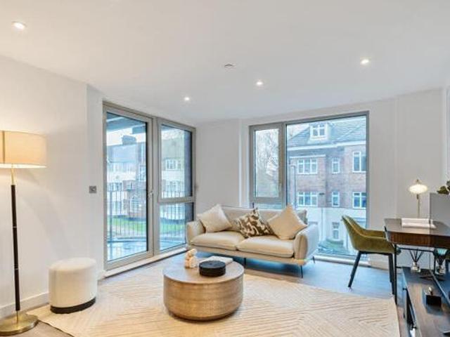 House for sale in Greater London