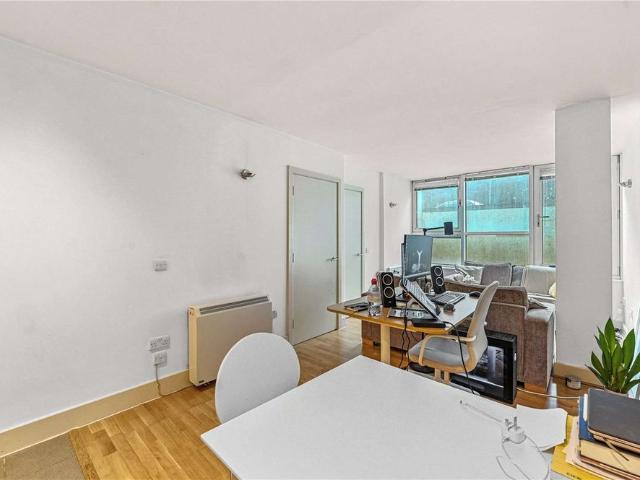 Apartment for rent in London Borough of Tower Hamlets, Greater London
