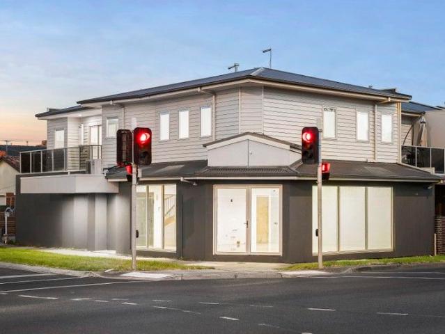 Townhouse for sale in Camerons Creek, Victoria