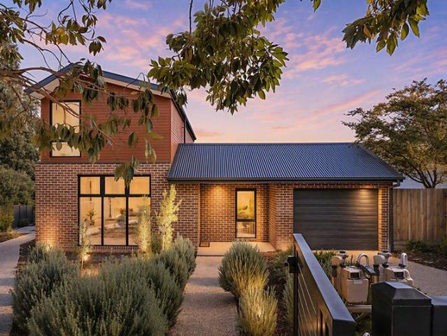 Townhouse for sale in Camerons Creek, Victoria