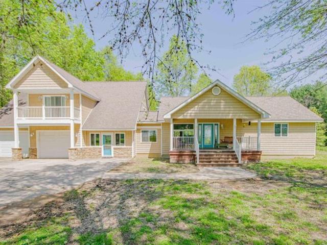 House for sale in Salem