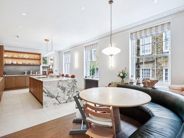 House for rent in Belgravia, Greater London