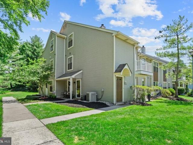 Condo for sale in Mount Laurel, New Jersey