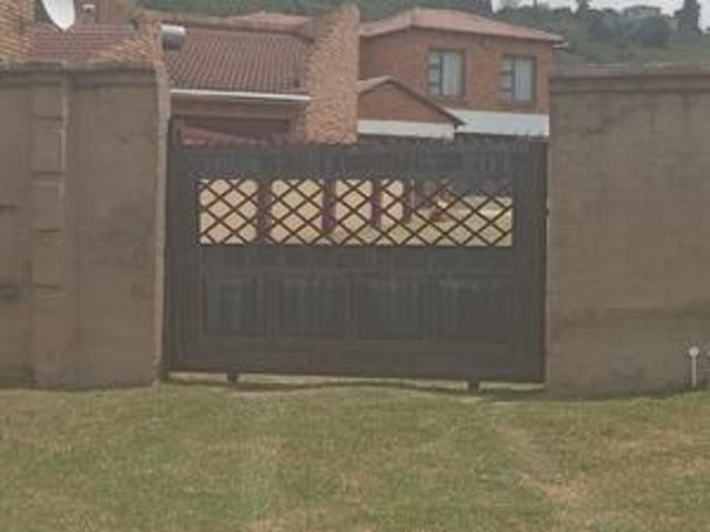 Apartment for sale in Vosloorus, Gauteng