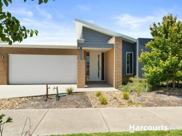 House for sale in Cowes, Victoria