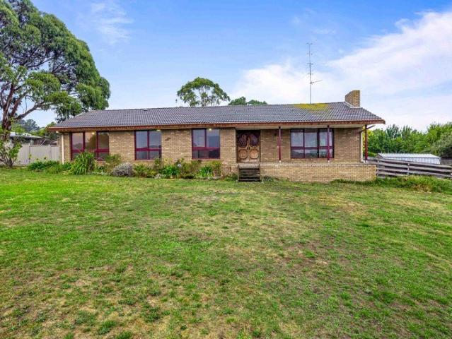 House for sale in Buninyong, Victoria
