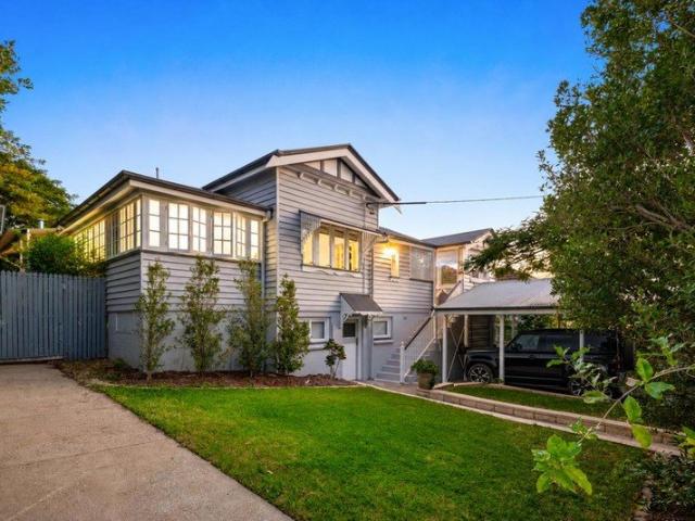 House for sale in Camp Hill, Greater Brisbane
