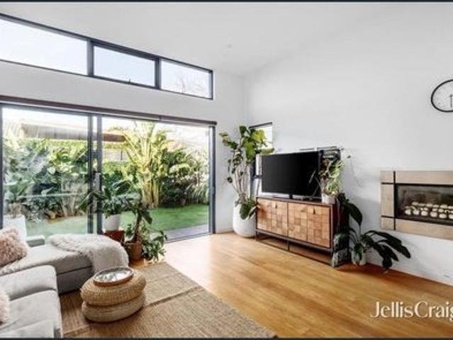 Townhouse for rent in Camerons Creek, Victoria