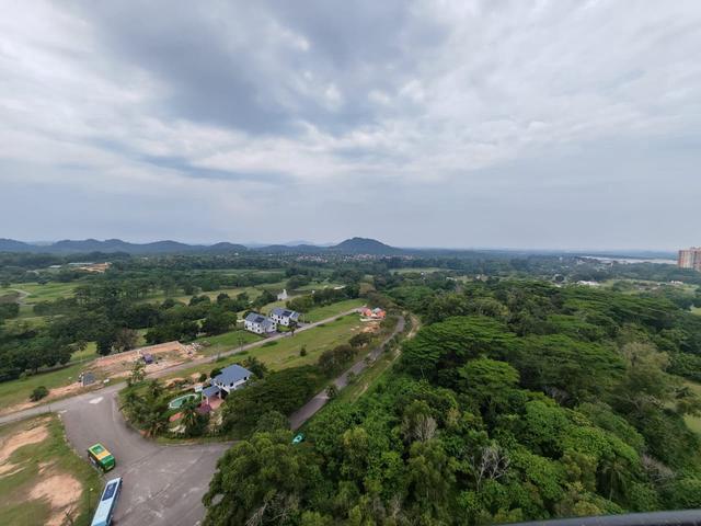 Condominium for sale in Malaka