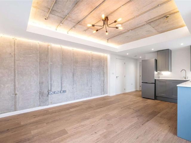 Studio for rent in London Borough of Merton, Greater London
