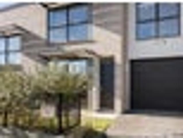 Townhouse for sale in Manurewa