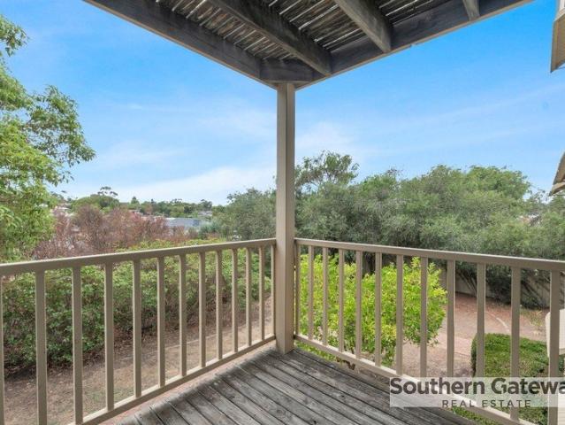 House for sale in Calista, Western Australia