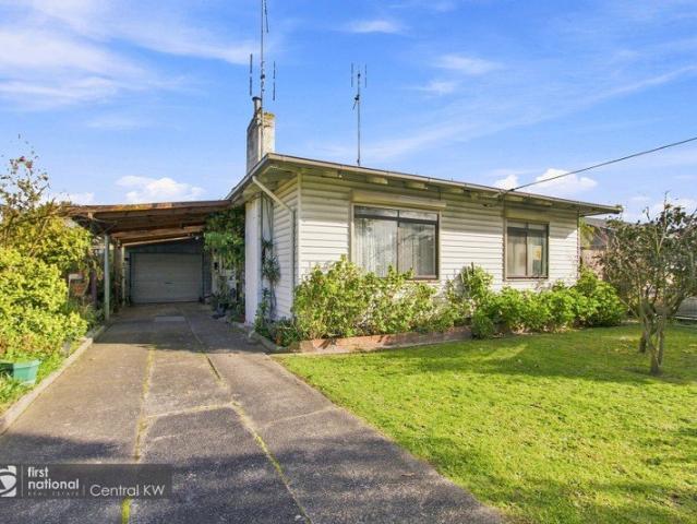 House for sale in Coalville, Victoria