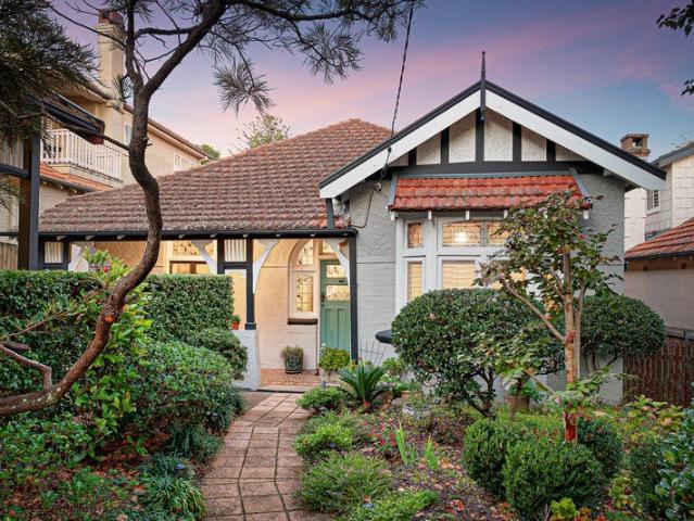 House for sale in Lower North Shore, Sydney