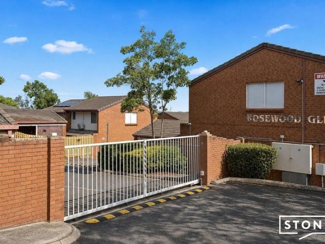 Townhouse for rent in Toombul, Queensland