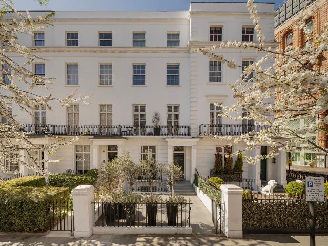 House for rent in Knightsbridge, Greater London