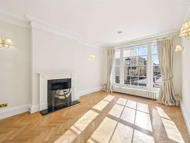 House for rent in East Marylebone, Cat Hill