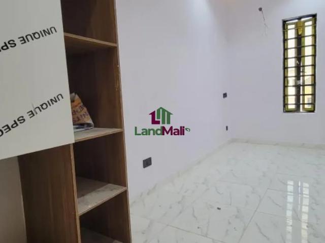 Property for sale in Victoria Island, Itirin