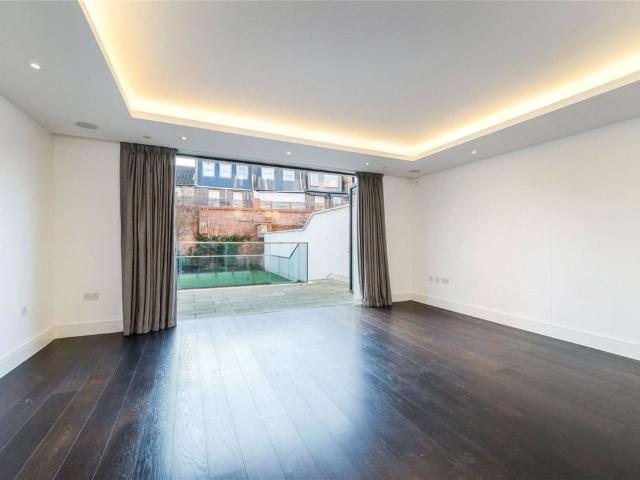 Apartment for rent in Fulham, Walham Green