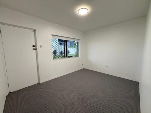 Apartment for rent in Coolangatta, Gold Coast City